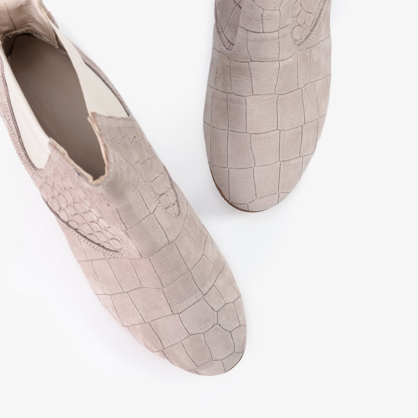 Chelsea boots in embossed crocodile effect leather