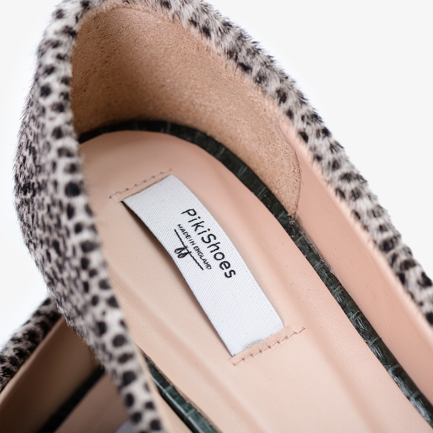 Snow Leopard Print Leather Shoes